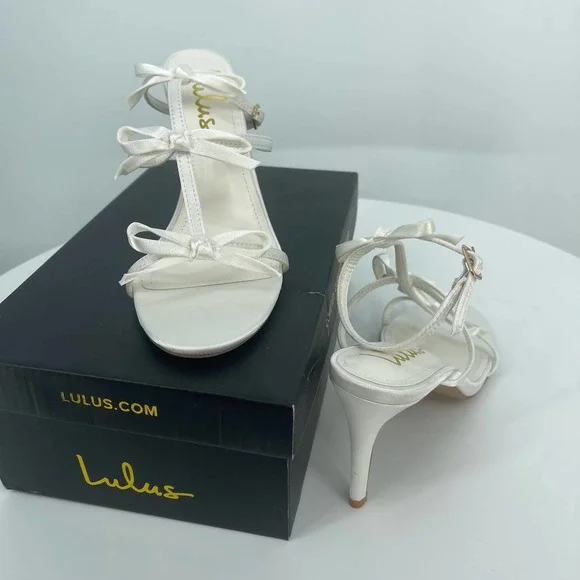 Lulus Reelaine White Satin Bow Ankle Strap Sandals NWT Size 7.5 - Picture 3 of 9